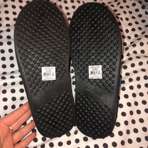 Vera Bradley Shoes - Vera Bradley Slippers! Vera Bradley Shoes - Vera Bradley Slippers!
